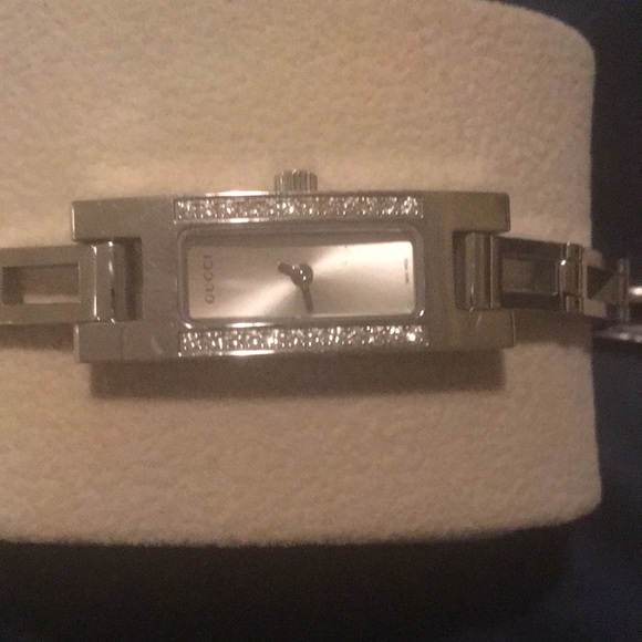 Gucci Authentic Diamond Watch - Picture 2 of 3